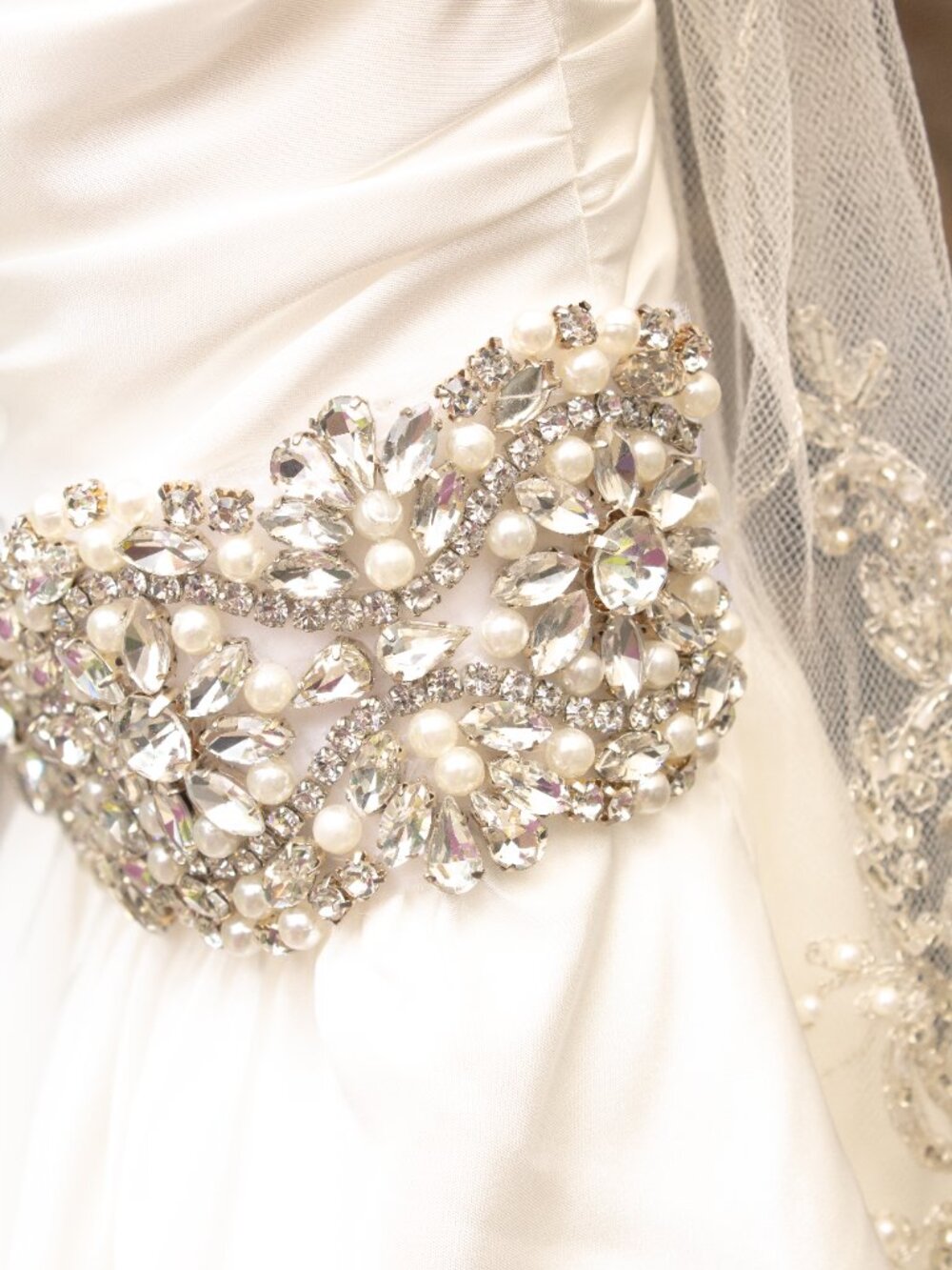 Wedding Dress - Picture 7 of 7